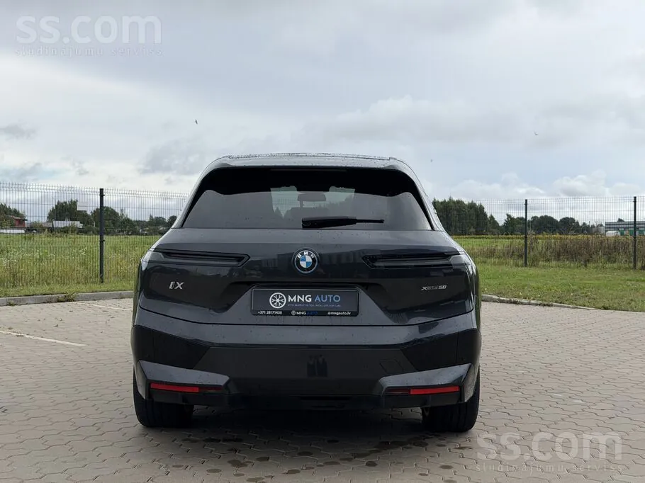 BMW Ix 2023 photo 4