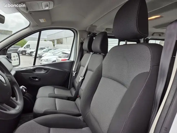 Renault Trafic 2019 photo 5