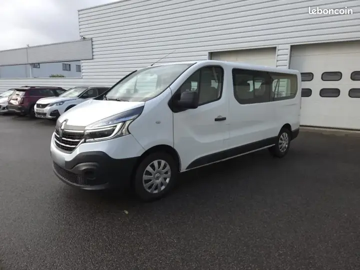 Renault Trafic 2019 photo 2