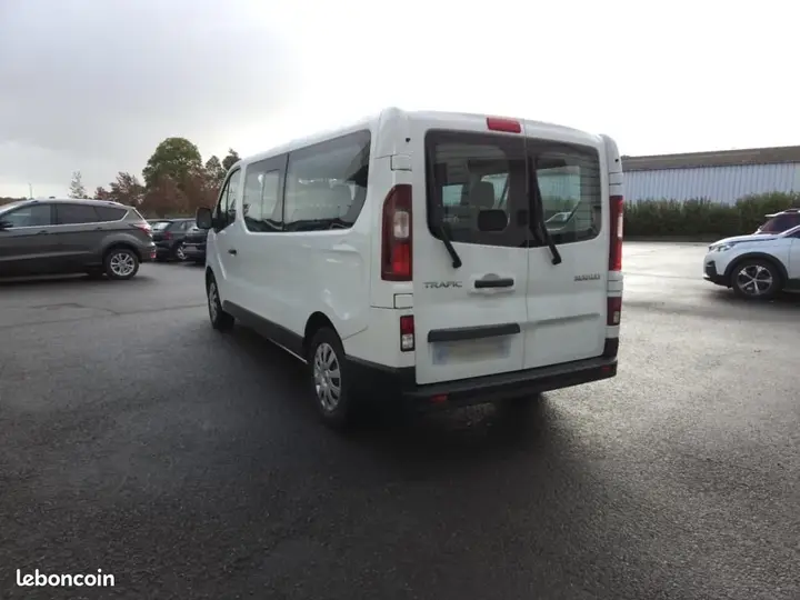 Renault Trafic 2019 photo 3