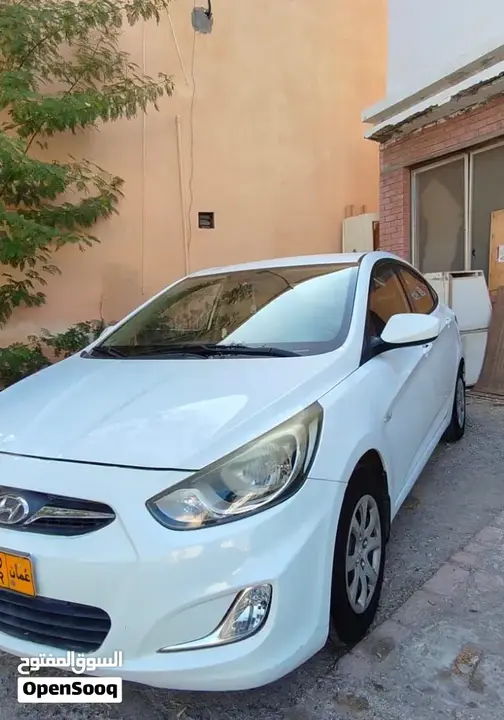 Hyundai Accent 2015 photo 2