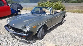 Fiat 124 Spider 1981 photo 3