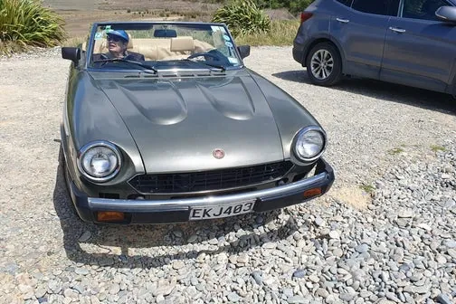 Fiat 124 Spider