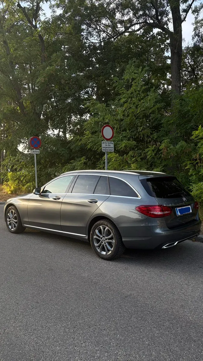 Mercedes-Benz C-Class 2017 photo 2