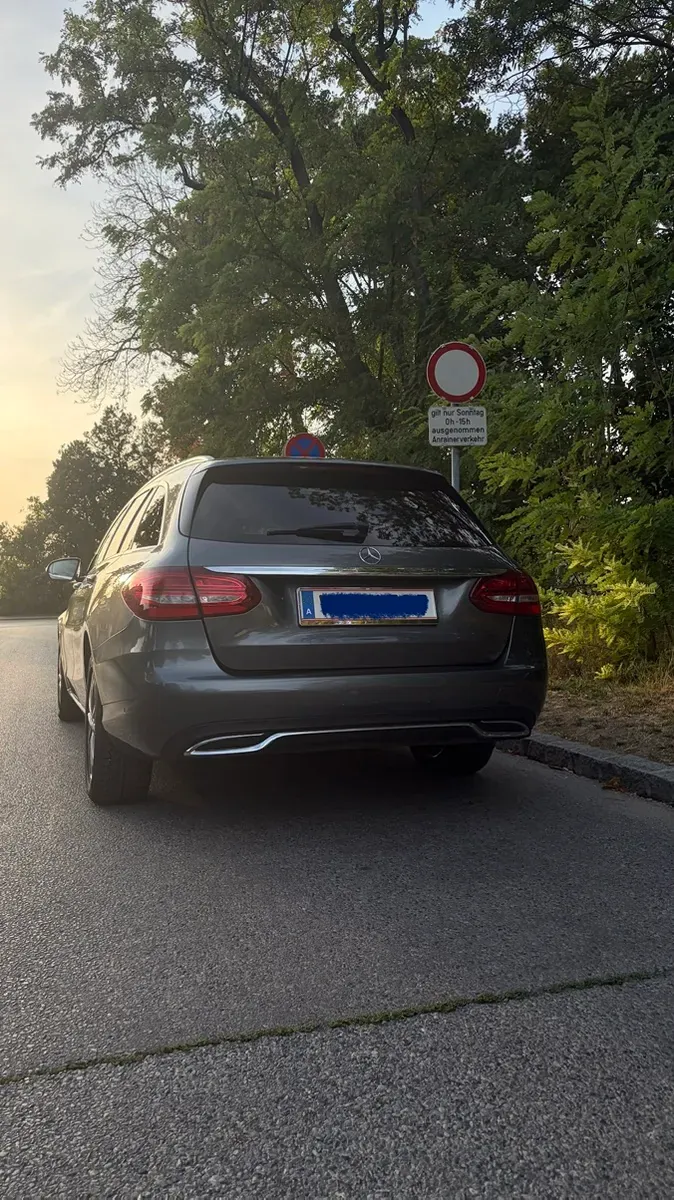 Mercedes-Benz C-Class 2017 photo 3