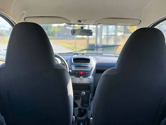 Toyota Aygo 2011 photo 5