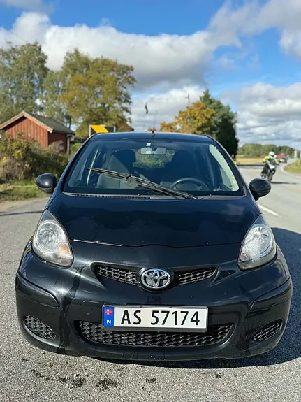 Toyota Aygo 2011 photo 2