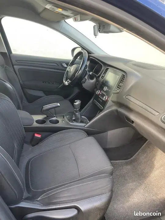 Renault Megane 2018 photo 5
