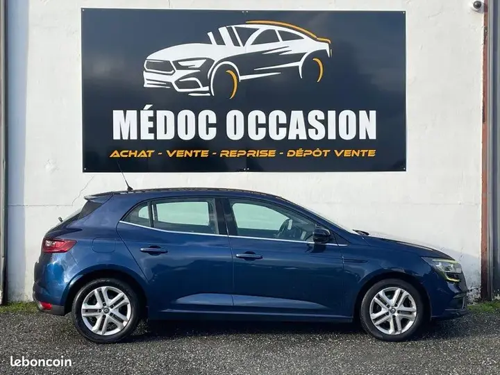 Renault Megane 2018 photo 2
