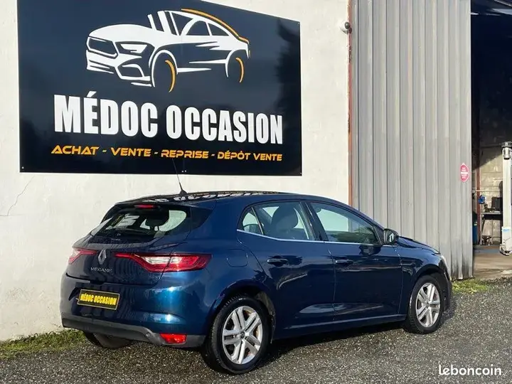 Renault Megane 2018 photo 3