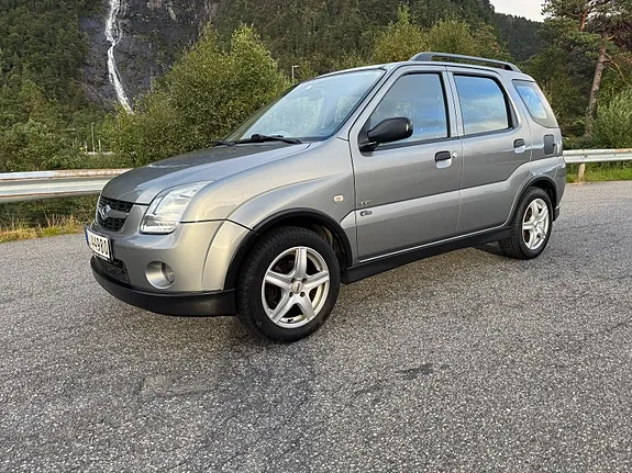 Suzuki Ignis 2007 photo 2