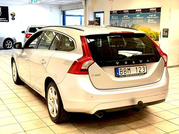 Volvo V60 2014 photo 5