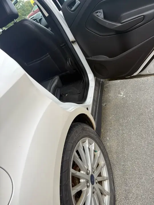 Ford C-Max 2015 photo 4