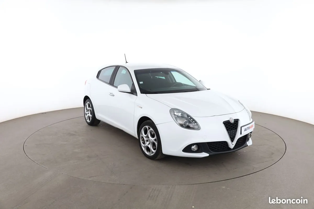 Alfa Romeo Giulietta 2017 photo 4