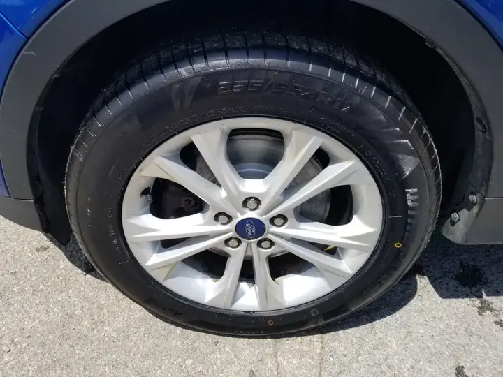 Ford Escape 2017 photo 5