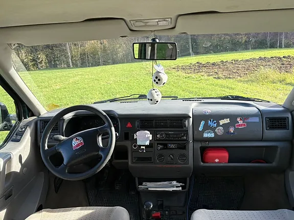 Volkswagen Caravelle 1999 photo 5