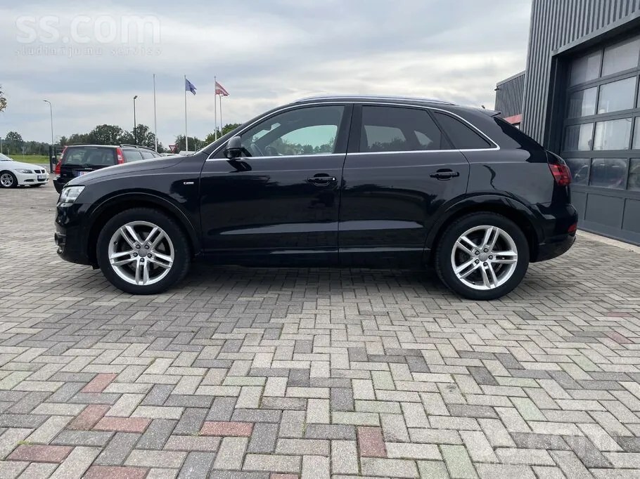Audi Q3 2012 photo 2