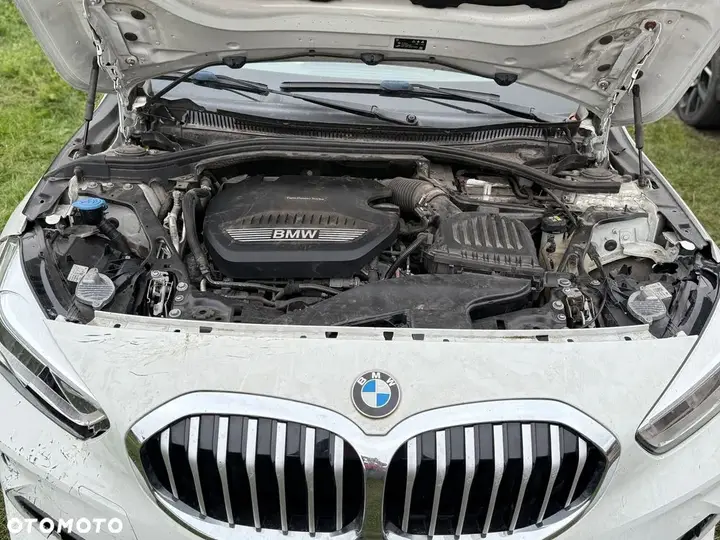BMW Seria 1 2021 photo 3