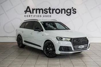 Audi Q7 2017 photo 2