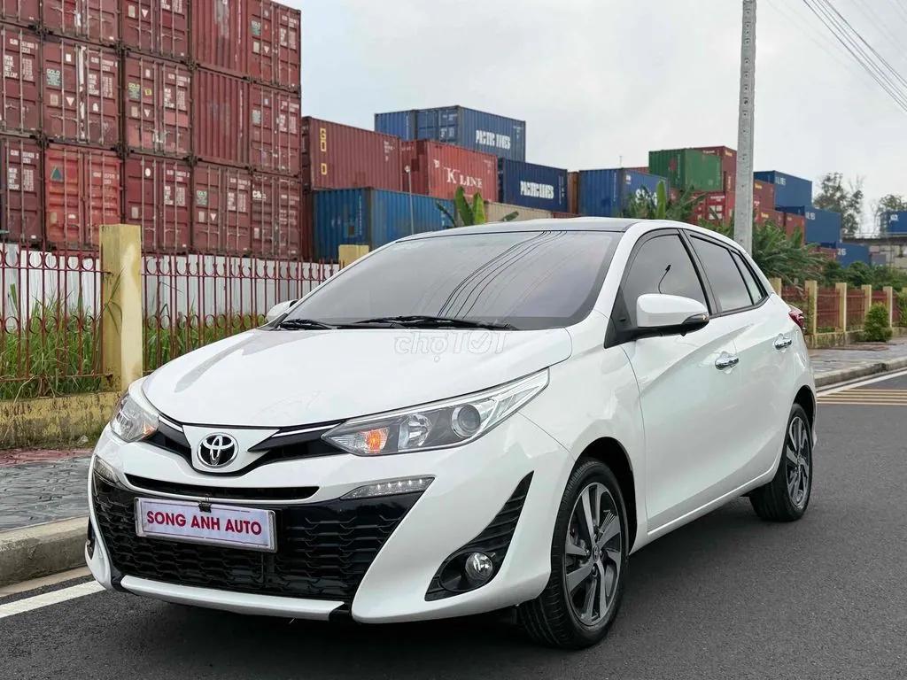 Toyota Yaris 2018 photo 2