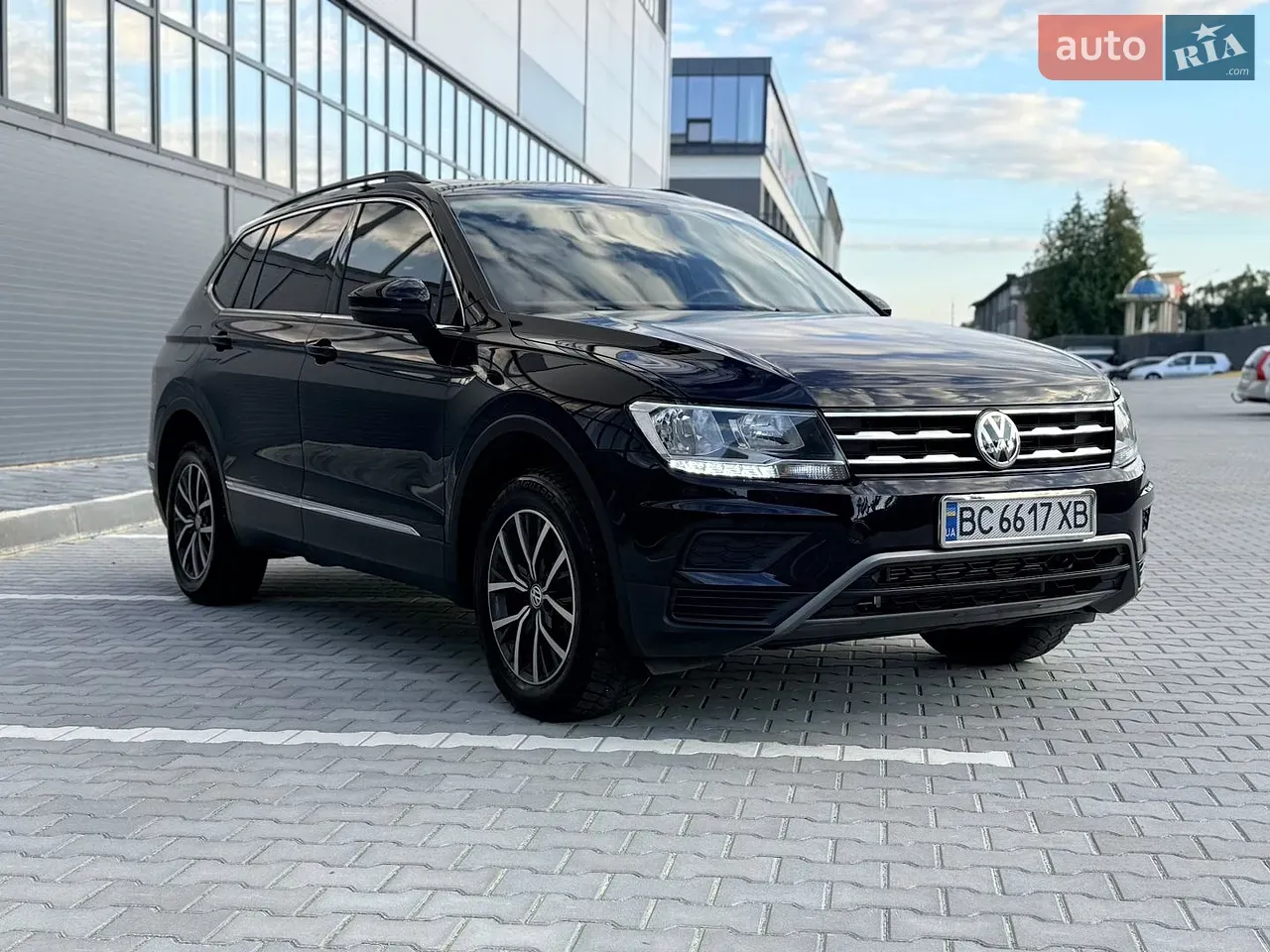 Volkswagen Tiguan 2019 photo 3