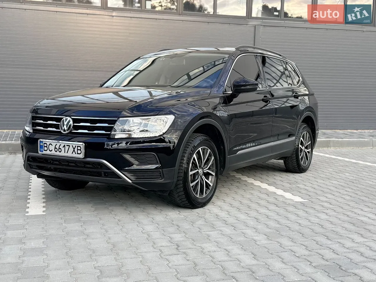 Volkswagen Tiguan 2019 photo 2