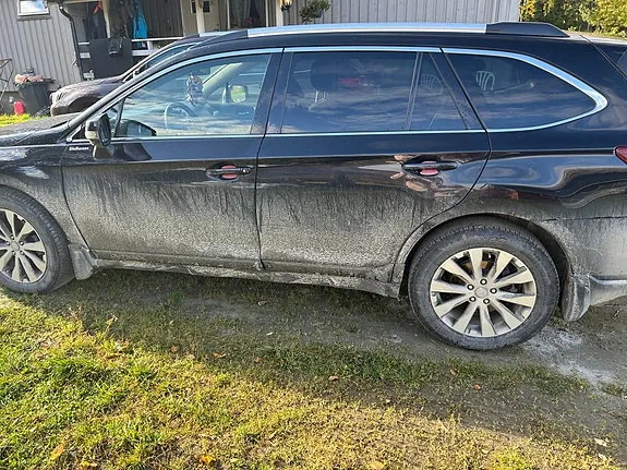 Subaru Outback 2015 photo 3