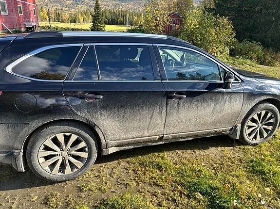Subaru Outback 2015 photo 2