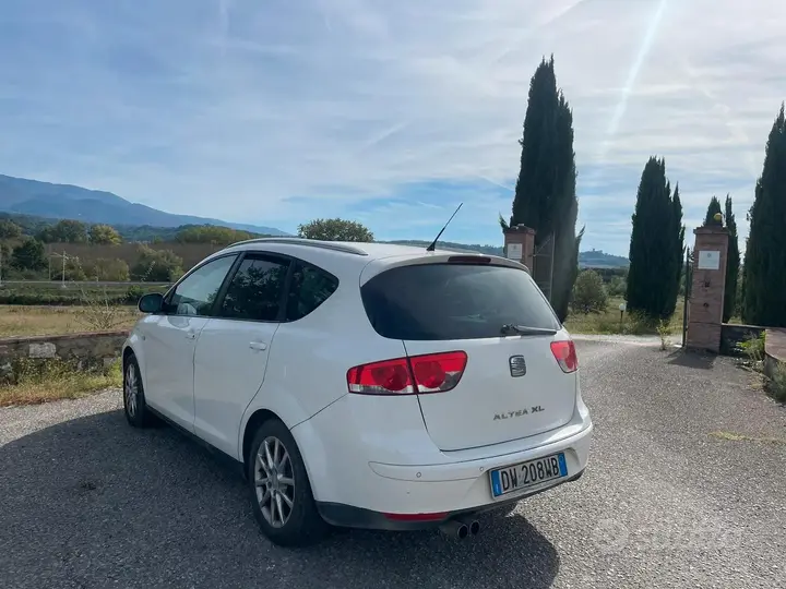 Seat Altea 2009 photo 2