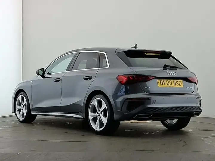 Audi A3 2023 photo 2