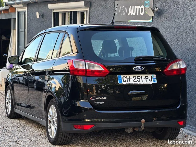 Ford Grand C-Max 2012 photo 2