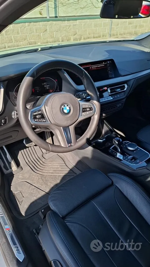 BMW 1 Series 2019 photo 3