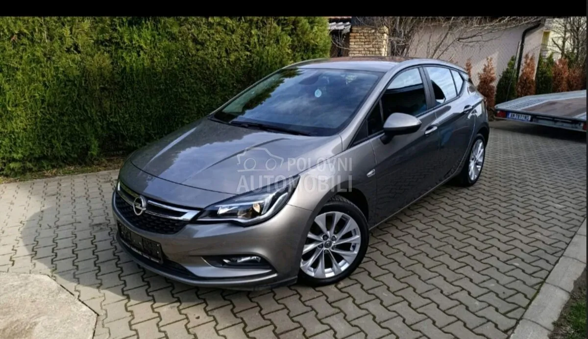 Opel Astra K 2015 photo 2