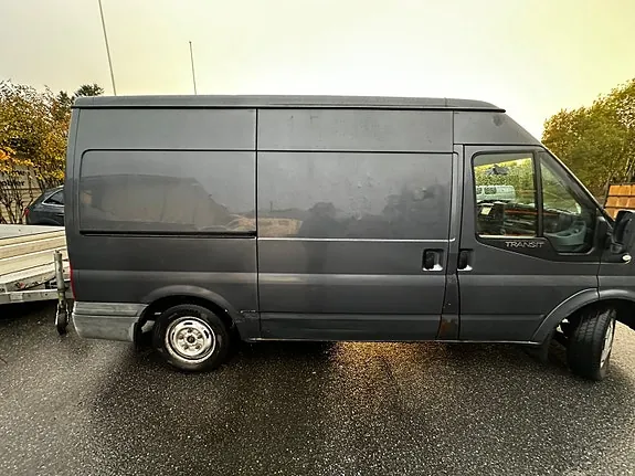 Ford Transit 300M Van 2007 photo 4