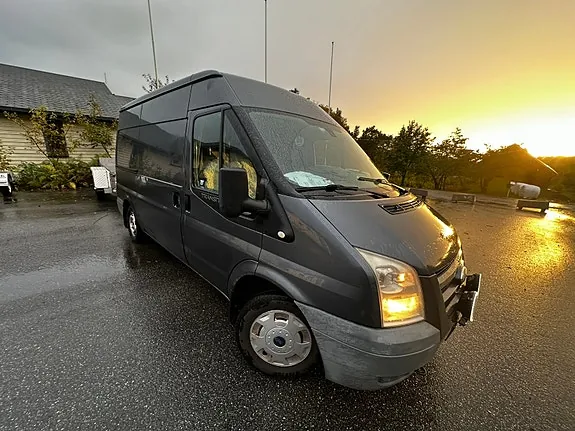 Ford Transit 300M Van 2007 photo 3
