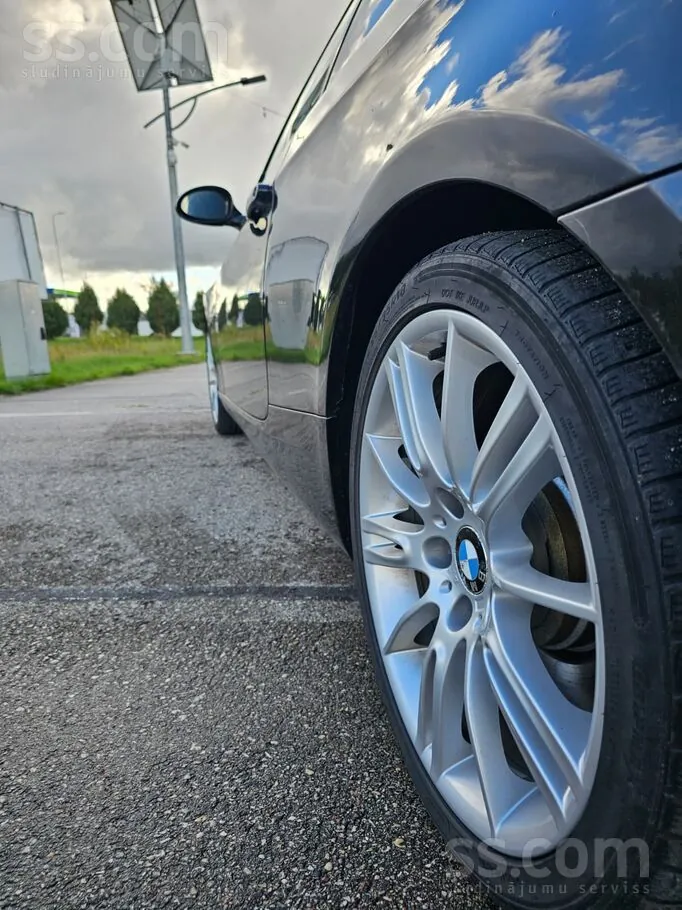 BMW 330 2006 photo 5