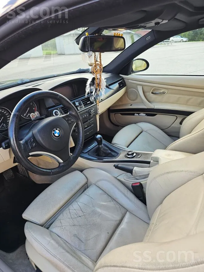 BMW 330 2006 photo 2