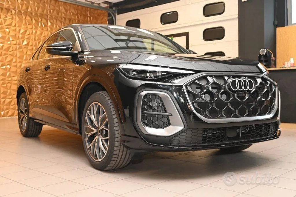 Audi Q5 2023 photo 2