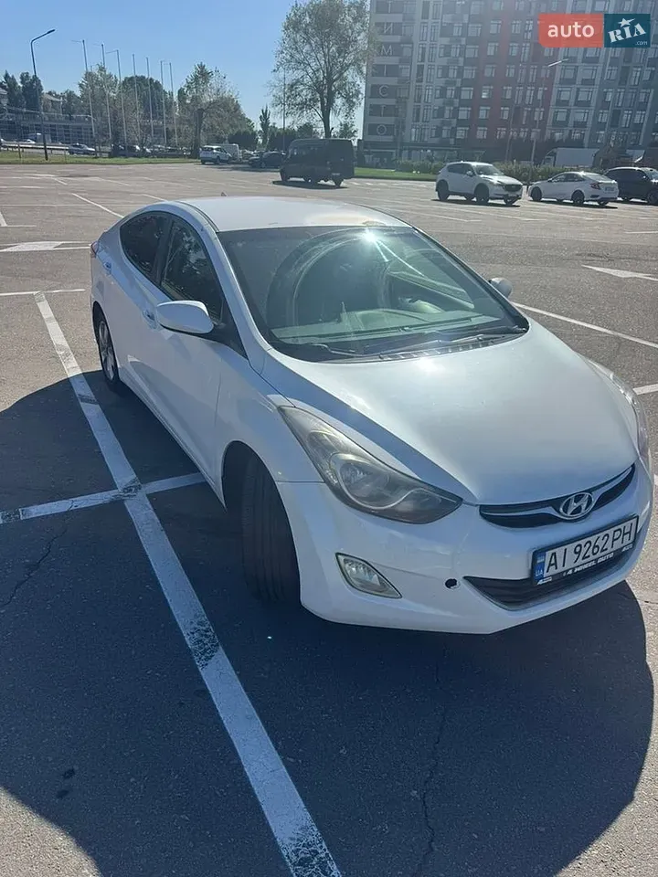 Hyundai Elantra 2012 photo 4