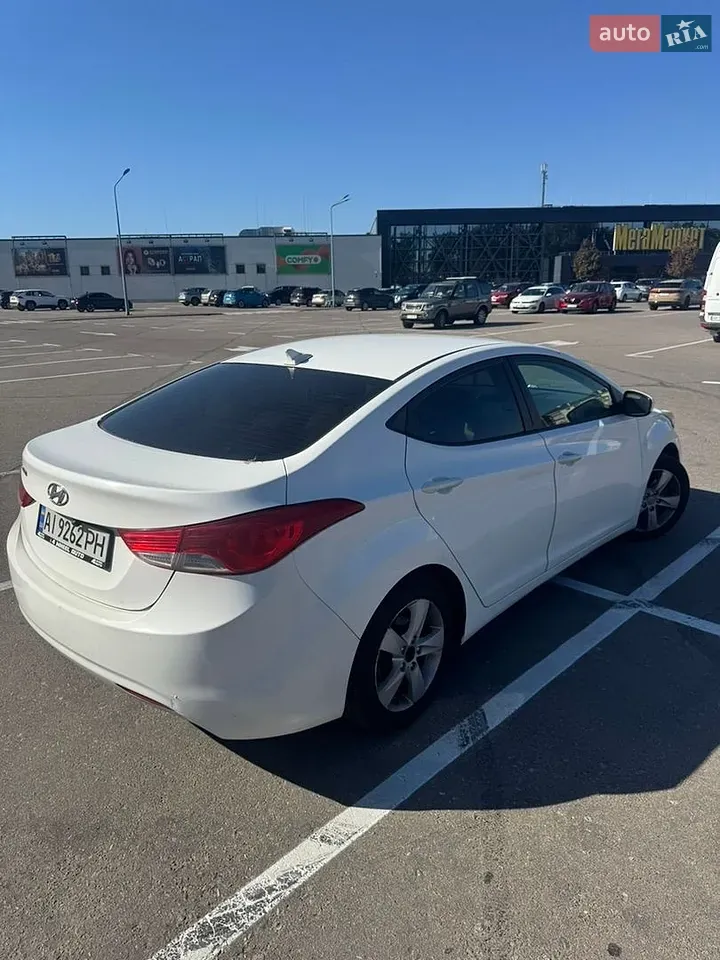 Hyundai Elantra 2012 photo 5