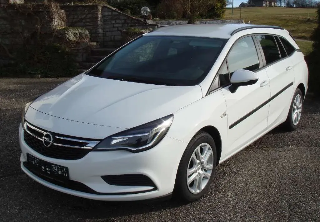 Opel Astra 2017 photo 3