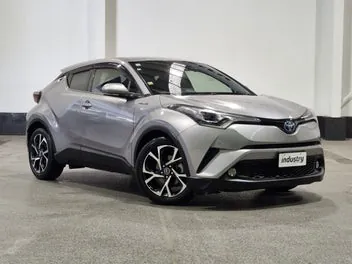 Toyota C-Hr 2017 photo 2