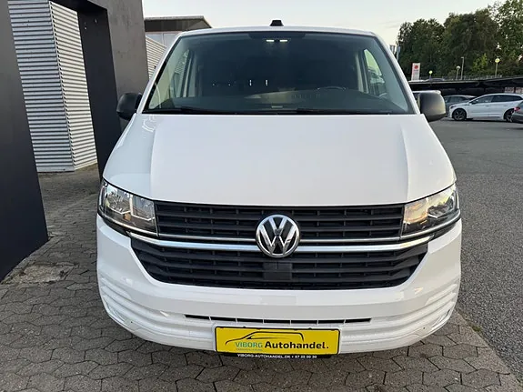 Volkswagen Transporter 2021 photo 2