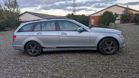 Mercedes-Benz C200 2010 photo 5