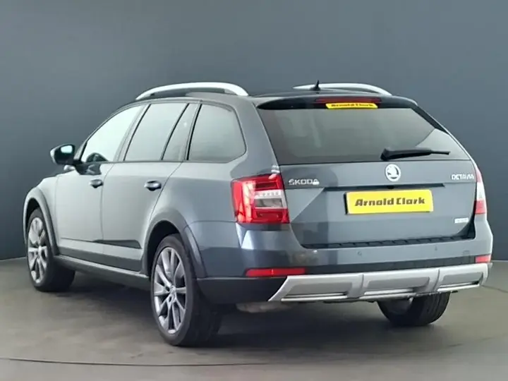 Skoda Octavia 2019 photo 2