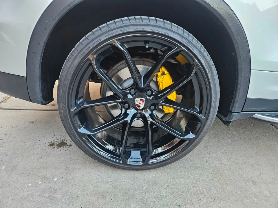 Porsche Cayenne 2011 photo 4