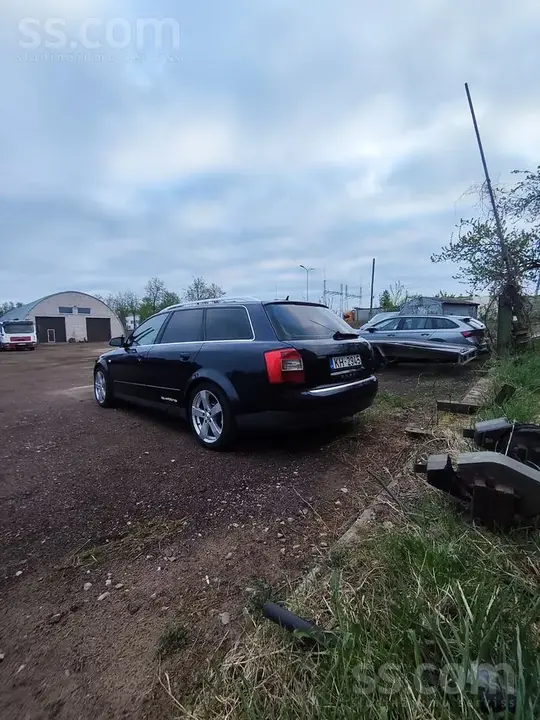 Audi A4 B6 2002 photo 3