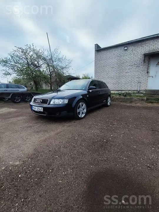 Audi A4 B6 2002 photo 2