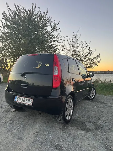 Mitsubishi Colt 2007 photo 4