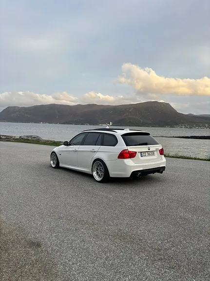 BMW 335D 2010 photo 3